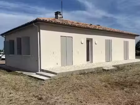 location maison 3 pièces 90.39 m² à sainte-bazeille (47180)  850 €