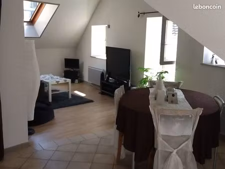 bel appartement t3 70 m² baume les dames