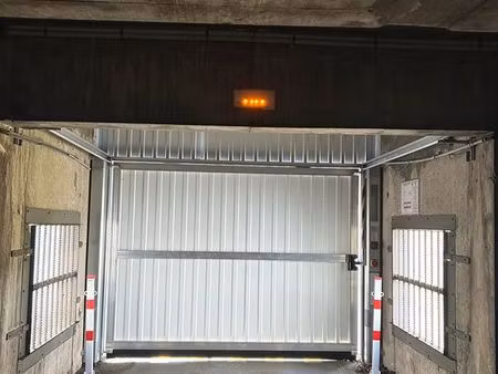 place de parking sécurisée à louer – cergy / résidence les chênes bruns
