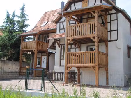 t4 duplex proche ecoles   gare et commerces