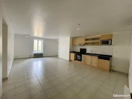 appartement 3 pièces 77 m²