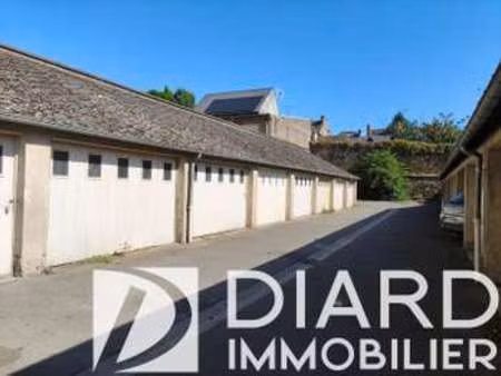 location garage box et parking à fougères (35300) : à louer / 18m² fougères