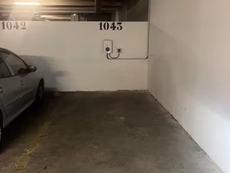 parking 12 m² paris