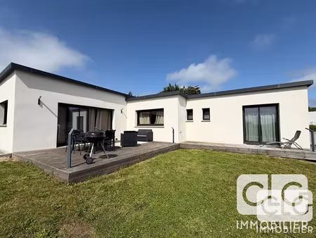 location meublée maison 5 pièces 120.14 m² à ergué-gabéric (29500)  1 160 €