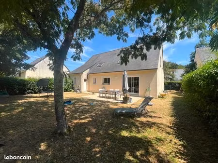 maison 6 pièces 136 m²