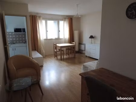 appartement t2 meublé  47 m²