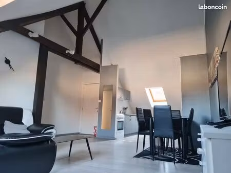 appartement meublé t3 / 2 chambres avec grand séjour  cuisine équipée