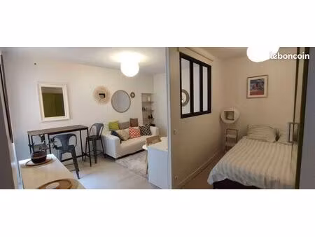 studio 1 pièce 27 m²