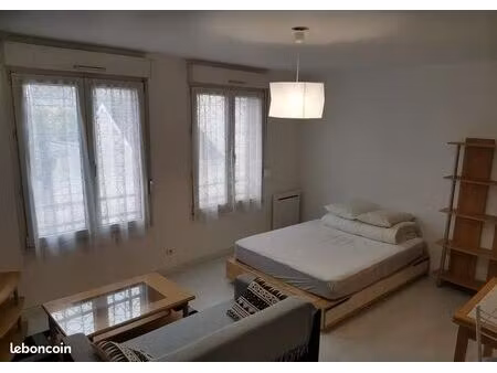 studio 1 pièce 30 m²
