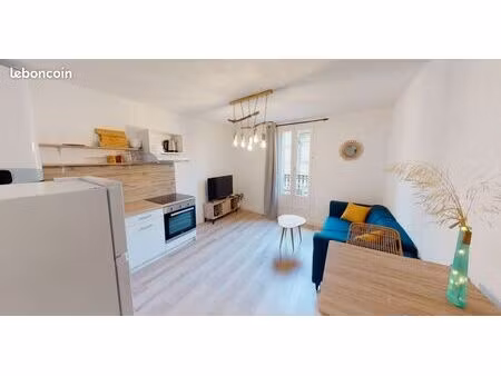 appartement six fours