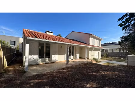 location maison 4 pièces 99.69 m² à toulouse (31000)  1 580 €