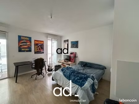 studio 1 pièce 26 m²