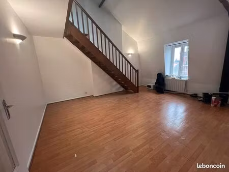 t3 + mezzanine lomme dans une petite copropriété