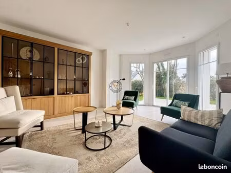 maison 7 pièces 180 m²