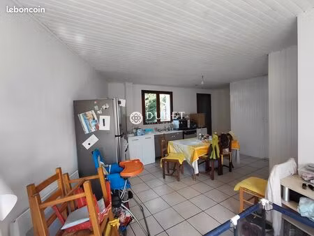 maison 2 pièces 84 m²