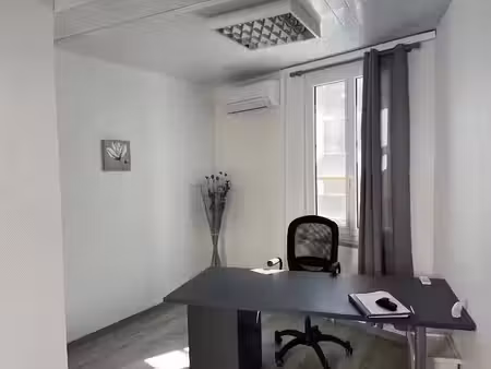 location locaux professionnels 0 pièces 14 m² à libourne (33500)  340 €