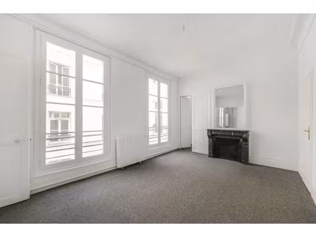 location locaux professionnels 0 pièces 82.37 m² à paris 1er (75001)  4 083 €