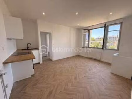 vente appartement 2 pièces à vitré champ de foire-la fleuriais (35500) : à vendre 2 pièces