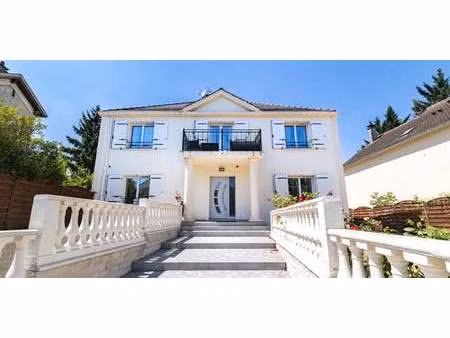 maison avec piscine mont de gif-haut du roy - sarcelles (95)