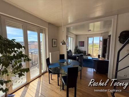 duplex à vendre 4 pièces belfort (90) balcon  et place de parking dans cour privée !