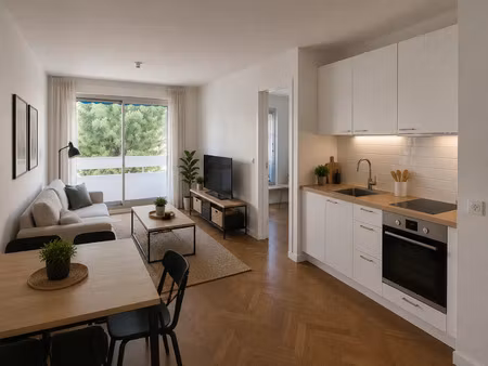 location appartement 5 pièces 115 m² à marseille 9 (13009)