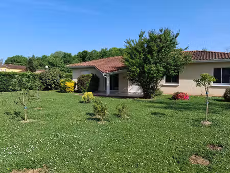 maison de plain-pied : 3 chambres  jardin et garage