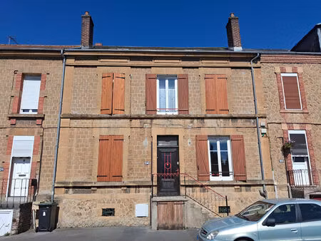 maison mitoyenne de 150 m2 sh avec un jardin à charleville mezieres