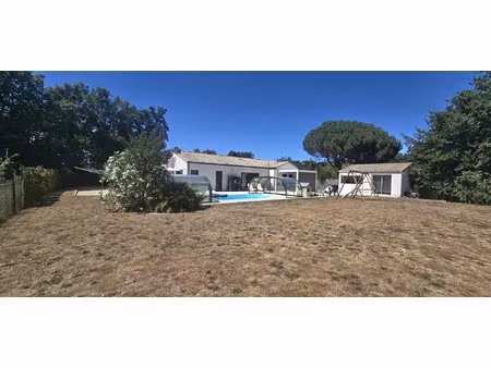 maison 2018 / 139 m2 / 3 ch + bureau dont une suite parental