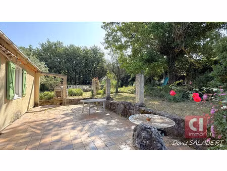 à vendre  villa plain-pied t5 + appartement indépendant sur terrain arboré à garéoult