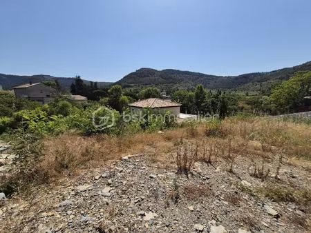 terrain de 1 027 m² à vesseaux