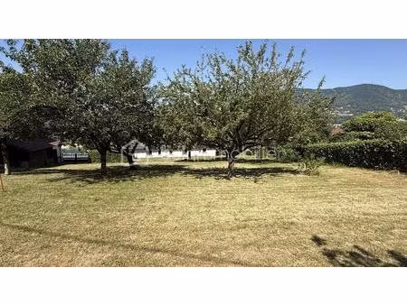 terrain de 869 m² à voiron