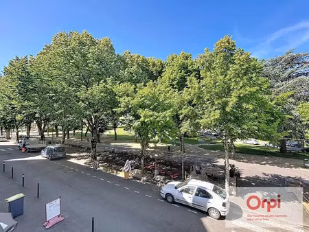 location appartement 3 pièces 84.5 m² à néris-les-bains (03310)  590 €