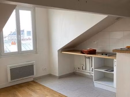 republique - charmant studio de 26 01 m2