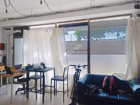 local commercial toulon 25 m2 et cave de 14m2
