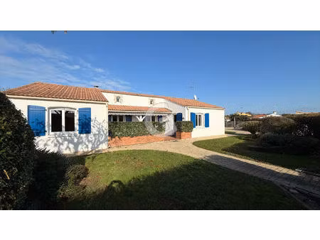 maison 5 pieces 137 m2 a vendre longeville sur mer