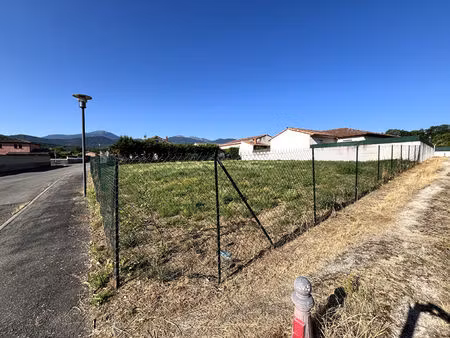 lavelanet terrain viabilisé 639 m2
