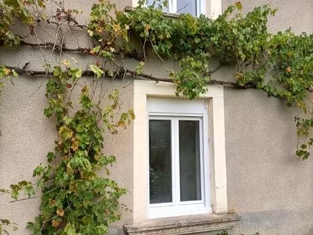 loue appartement dans village