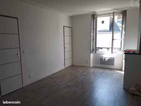 location t1 orléans hypercentre 27m2