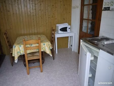 studio meublé étudiant (e)