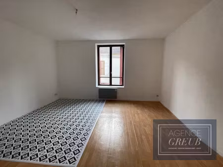 a louer appartement t2/3 avec terrasse