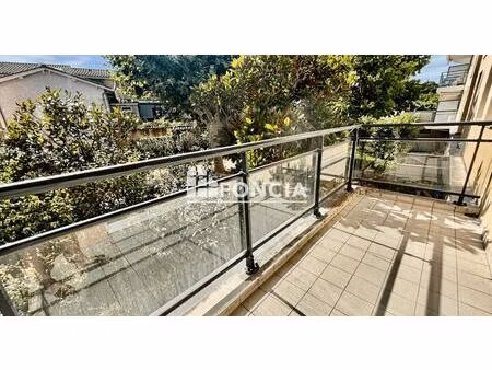 t3 avec terrasse et garage