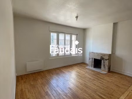 proche écoles - appartement t3