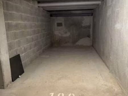 vente garage et parking à nantes centre ville (44000) : à vendre / 13m² nantes centre vill