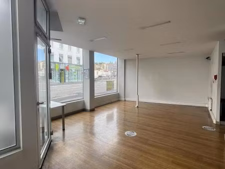ref 12387- 6 rue pierret - local commercial