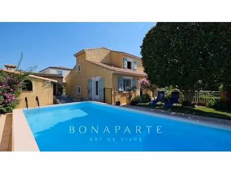 sauvian – maison familiale de standing avec piscine  jardin paysager de 1 000 m² et aucun 