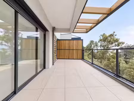 location maison 4 pièces 98 m² à beausoleil (06240)  3 096 €