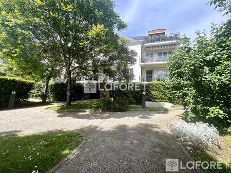 le plessis trevise -centre ville -proche toutes commodites