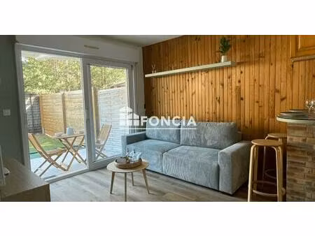 à 100 m de la mer – appartement rénové avec jardin de 50 m²