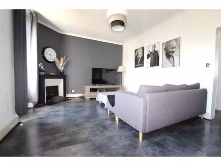 à vendre – appartement de caractère de 95 m² à nevers  proche de la gare