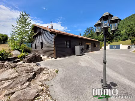 chalet 7 chambres et dépendance - 280 m²